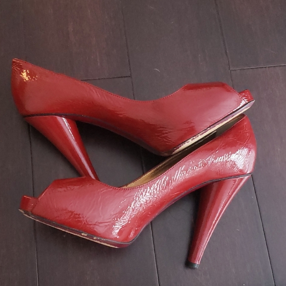 Dolce Gabbana Peep Toe Heels - Picture 5 of 11